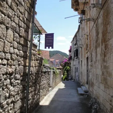 Old Town Hvar & Χβαρ